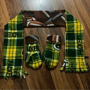 Green Bay Packers Handmade Reversible Unisex Double Fleece Mittens & Scarf